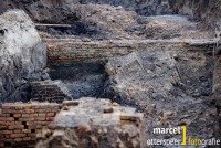 archeologieheemkundekasteel van zevenbergenkasteeltuinkasteeltuinenmuurneerhofstraatopgravenopgravingstadsmuurzevenbergen