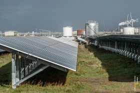 Solar park Shell Moerdijk