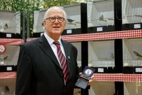 Kees Lansen 60 jaar lid vogelvereniging