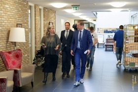 Minister Hugo de Jonge bezoekt Zeven Schakels