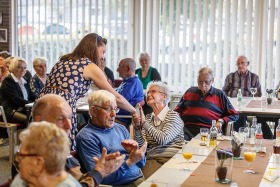 Brede Welzijs Instelling organiseert liedjesmiddag voor ouderen
