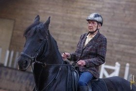 Kerstbijlage - 81-jarige wil nog 1 keer paardrijden