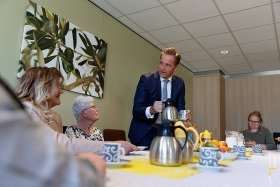 Minister De Jonge bezoekt Wiekendael