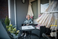 Balkons in crisistijd - Mevrouw Voogt in Klundert