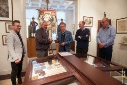 Zouavenmuseum ontvangt bijzonder boekje