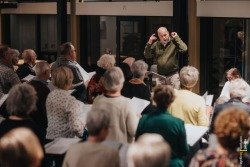 Dirigent Pierre van Broekhoven neemt afscheid van Bekoor