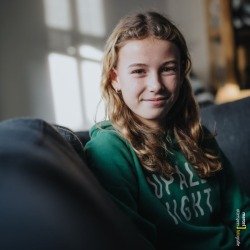 Zwemtalent Jayna (12) uit Zevenbergen