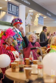 Carnavalsbal voor senioren in Bloemschevaert