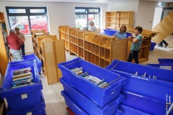 Inrichten nieuwe bibliotheek Huijbergen