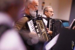 Repetitie accordeonvereniging Sint Willebrord voor jubileum